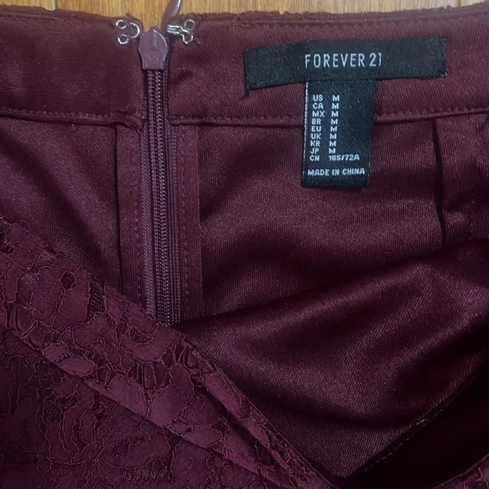 Forever 21 Burgundy Lace Mini Skirt Size M Fairy Whimsigoth Chic Holiday Event - Picture 2 of 7